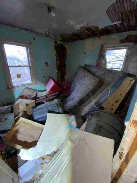 14475 Robson (33).jpg